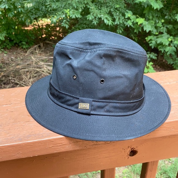 London Fog Other - London Fog black rain hat